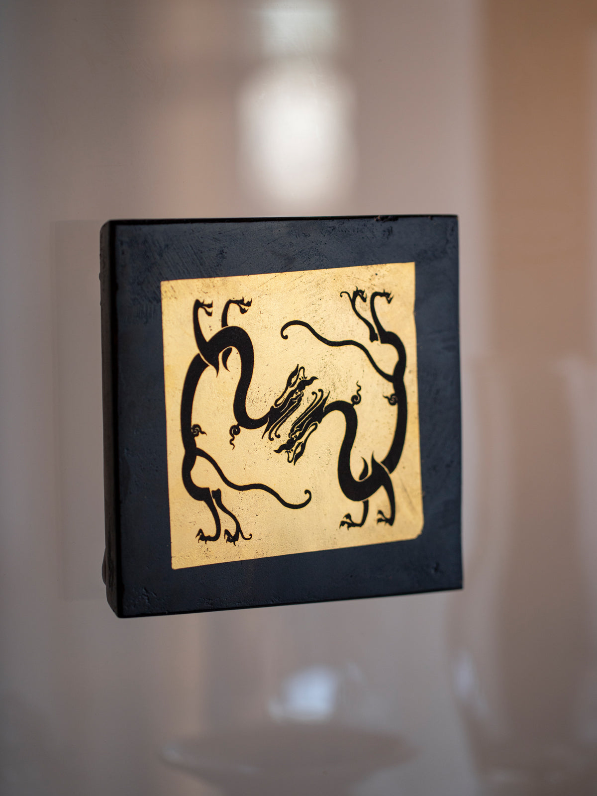 WMS™ Two Yin Golden Dragon Plates