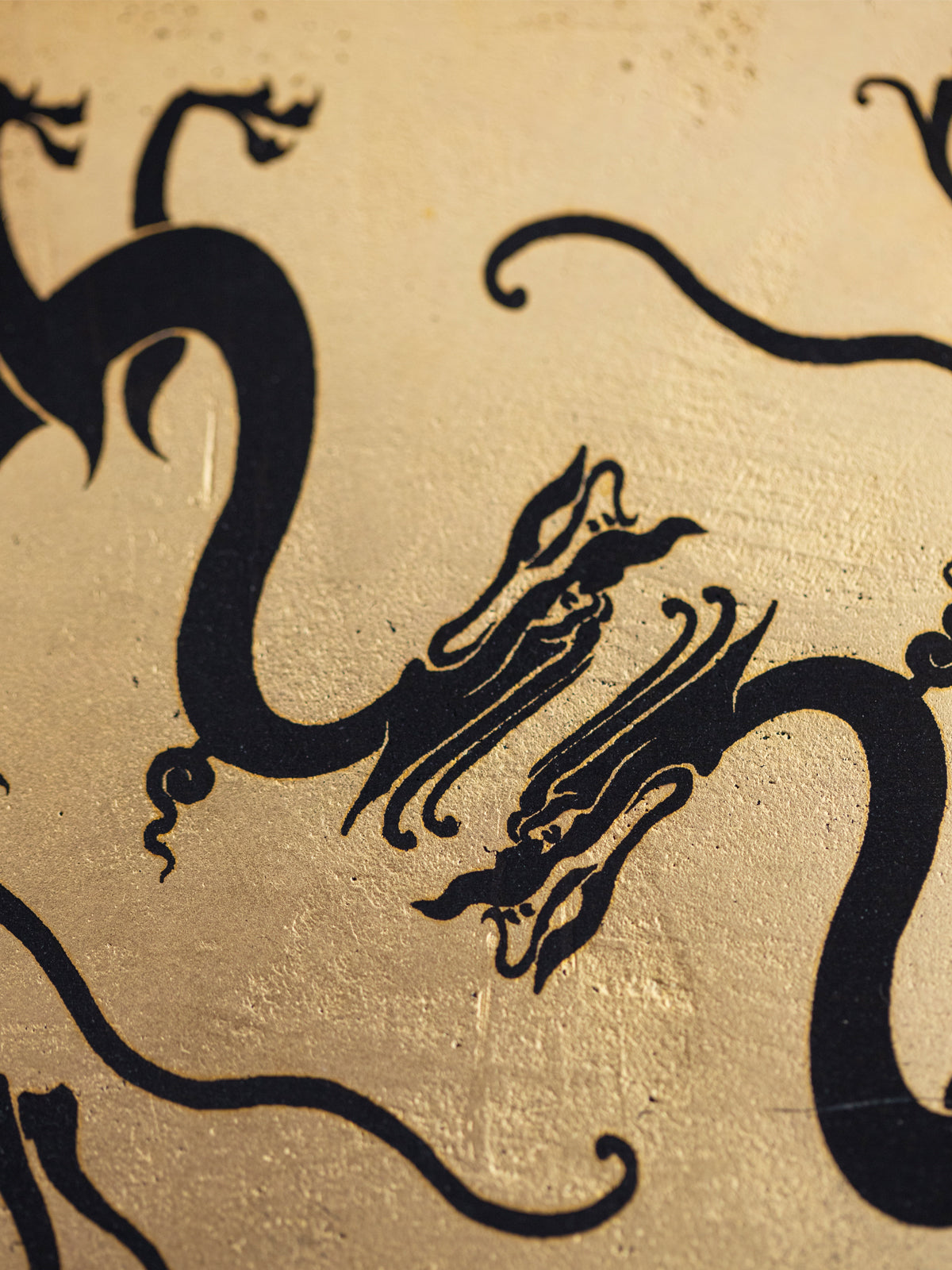 WMS™ Two Yin Golden Dragon Plates
